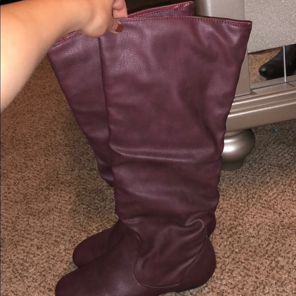 Burgundy size 7 Charlotte Russe boots like new